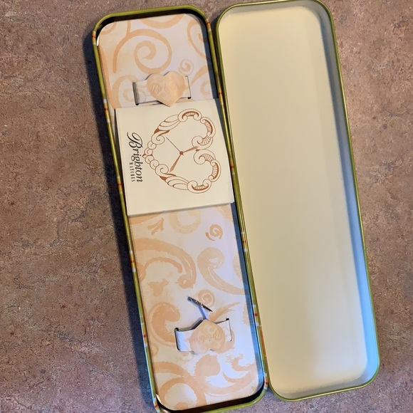 Brighton watches (2) included with case - Picture 6 of 6